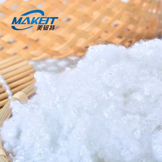 Semilavorato in poliestere riciclato al 100%.